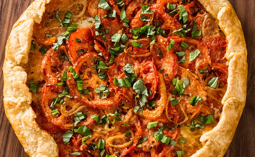 a show-stopping Fresh Tomato Galette