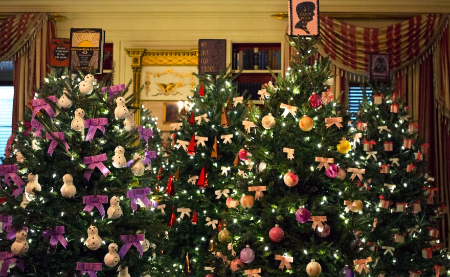 Christmas trees in the library were decorated with quotes from famous writers and scholars.