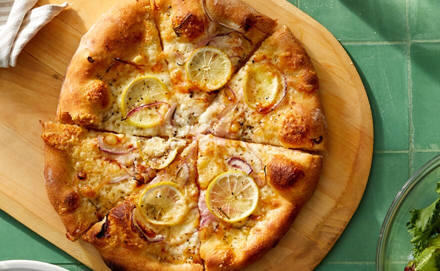 Lemon and Italian cheese pizza