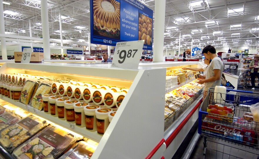 In 2013, Americans on average spent 5.6 percent of their disposable personal incomes on food they consumed at home.