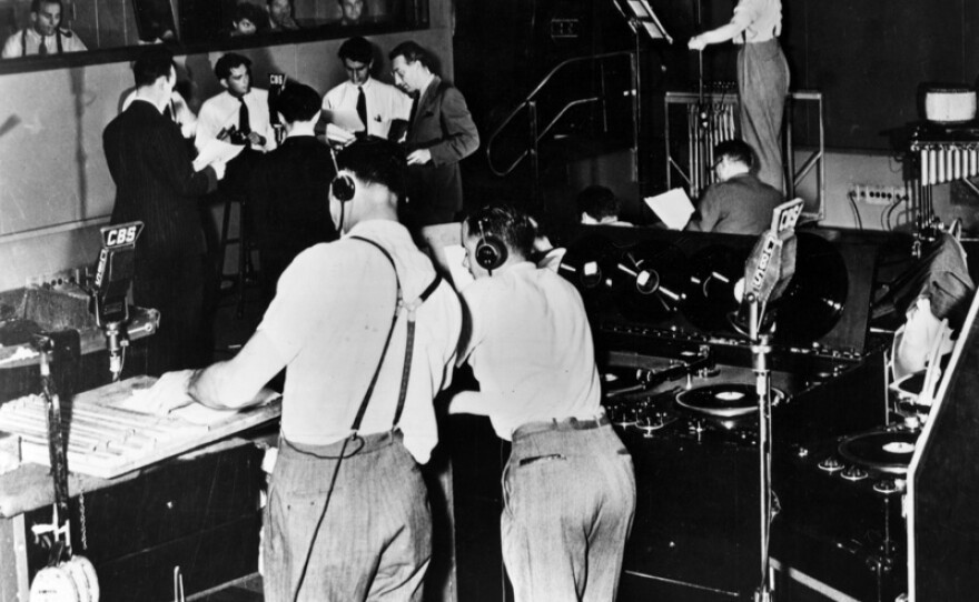 Orson Welles directing a rehearsal of his "Mercury Theatre of the Air" Troupe.