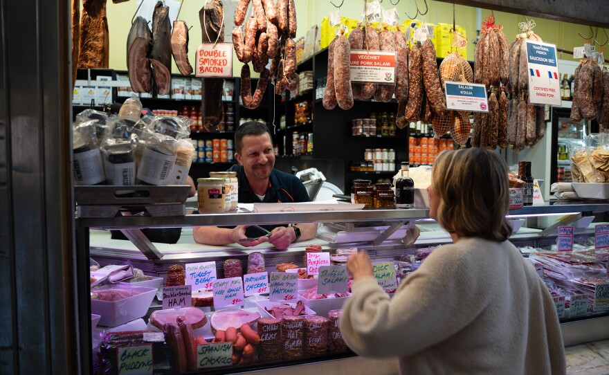 Samatha Brown visits a food market in Melbourne.