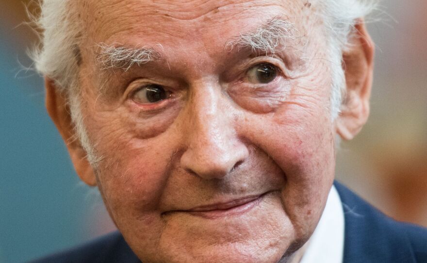 Holocaust survivor Leon Schwarzbaum testified about his experience as a prisoner at Auschwitz death camp during the trial of former guard Reinhold Hanning. Schwarzbaum urged the defendant to break his silence about his role in the murders of people at the camp.