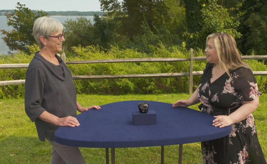 Meredith Meuwly (right) appraises a Dale Chihuly brown glass vase, ca. 1965, in Sands Point, NY. ANTIQUES ROADSHOW “I Was There” airs Monday, May 27 at 8/7C PM on PBS.