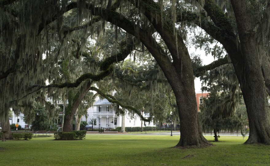 Outside of the Historic Brunswick Courthouse. One thousand potential jury members have been summoned for the trial — ten times the average. Court officials hope the large number will meet the challenge of seating a jury of 12 people who don't know the defendants or the victim and haven't made up their mind about the case.