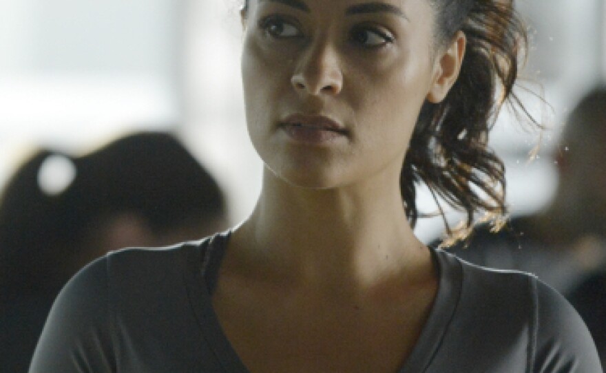 Al Massri also plays Nimah Amin, Yasmine's twin sister, who does not wear the hijab.