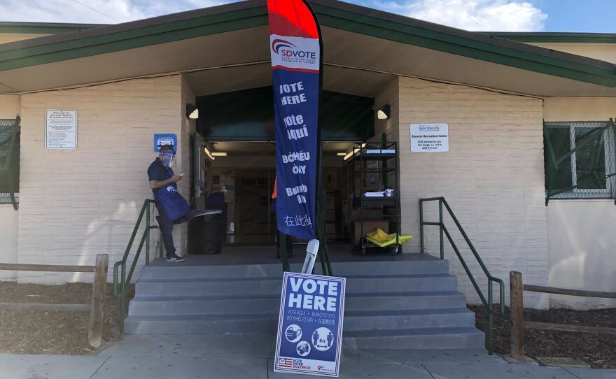A super polling place at the Encanto Recreation Center in San Diego County. Oct. 31, 2020.