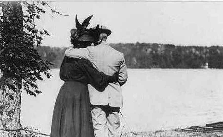 A loving couple, circa 1907.