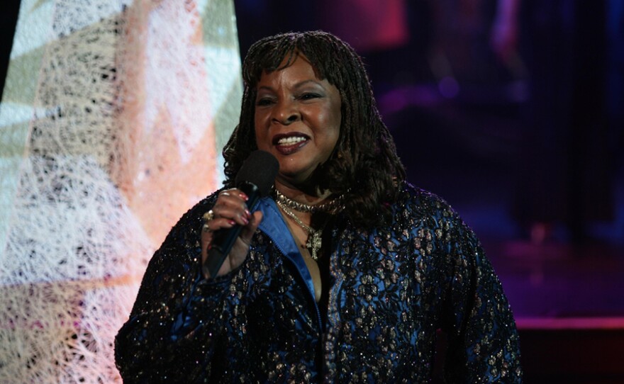 Legendary Motown singer Martha Reeves sings her 1960s hits (with Martha & the Vandellas) “Dancing in the Street” and “Heat Wave.”