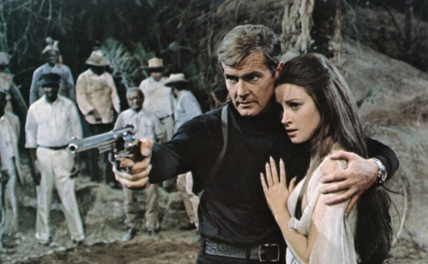 Roger Moore and Jane Seymour in <em>Live And Let Die</em>.