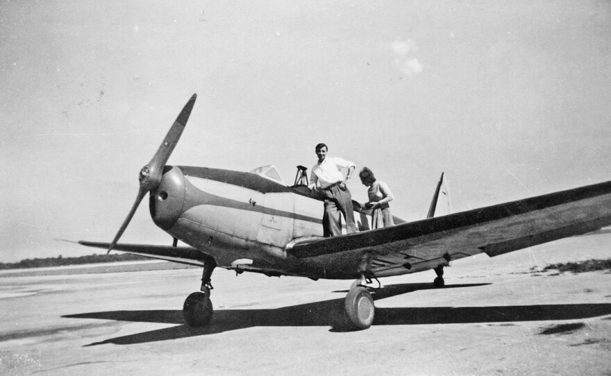 Oates' parents, Fred and Carolina, on the wing of a plane in Swormville, N.Y., in the 1940s.