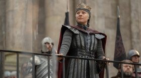Rhaenyra (Emma D'Arcy).
