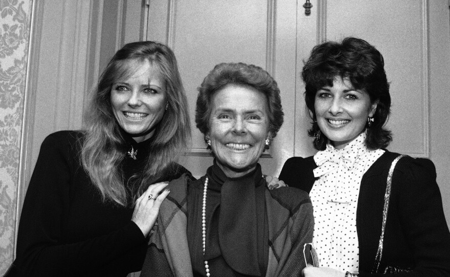 Eileen Ford with two of her famous models, Cheryl Tiegs (left) and Cristina Ferrare, in New York in 1983. Ford died on Wednesday at age 92.