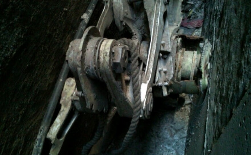 A piece of commercial landing gear was found between two buildings in lower Manhattan.