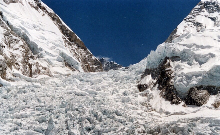 Khumbu Icefall, taken April 2005 by Uwe Gille