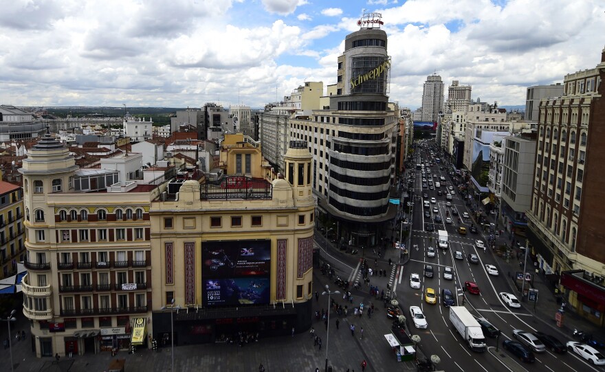 In three years, Madrid's Gran Via will be off-limits to private cars as part of Mayor Manuela Carmena's plan to cut air pollution. Only public buses, taxis, cyclists and pedestrians will be allowed. By 2025, diesel-powered vehicles will be banned citywide.