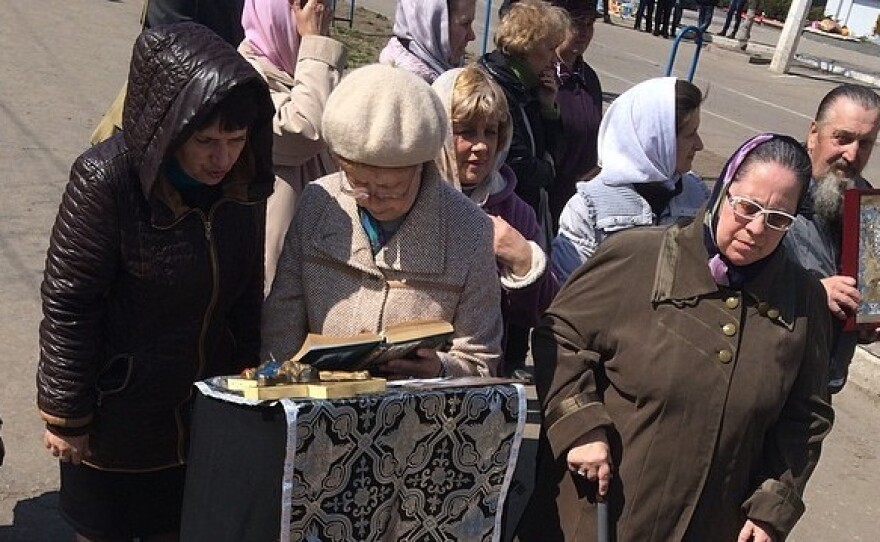 One group of babushkas said they were "praying for Luhansk to join Russia" and that they also wanted weapons.