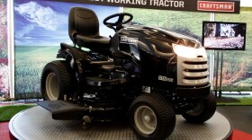 Craftsman's CTX tractor series is the first to be featured at the Detroit Auto Show. The newly unveiled line is equipped with many automobile-inspired features, including cup holders.