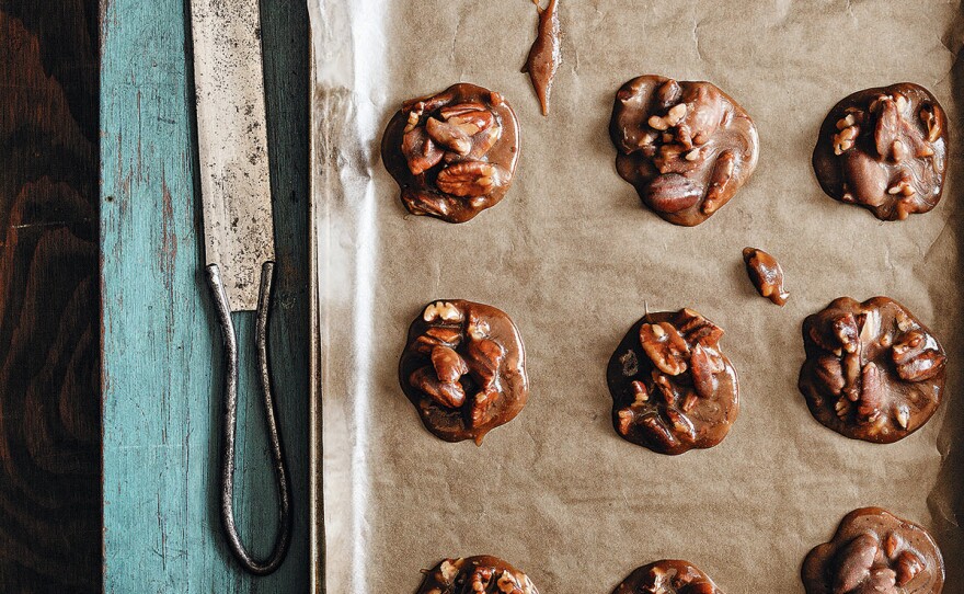 Microwave pralines are easier to make than stovetop pralines, and just as tasty.