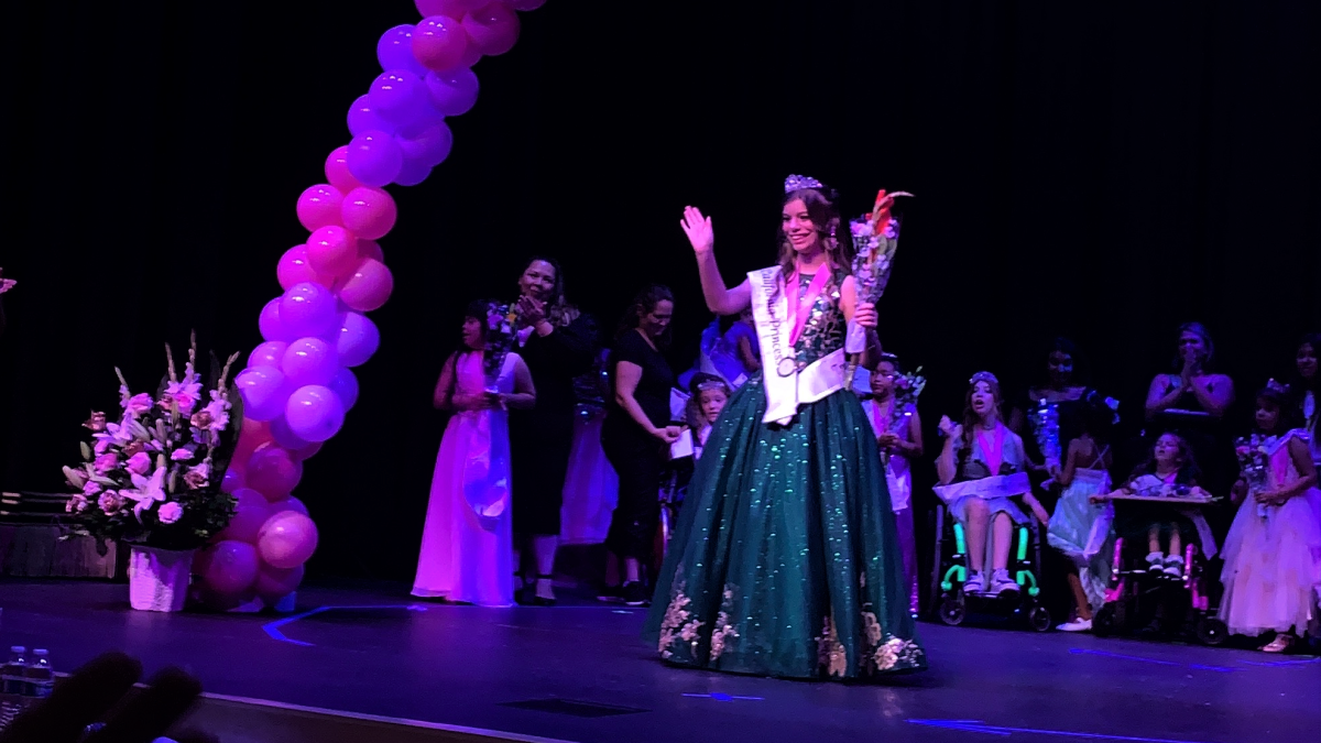 First 'Miss California Extraordinaire' crowned in a pageant of inclusion - Vimarsana News