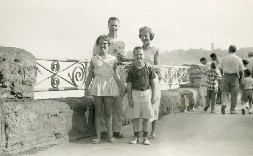 Richard Mintz and his family.