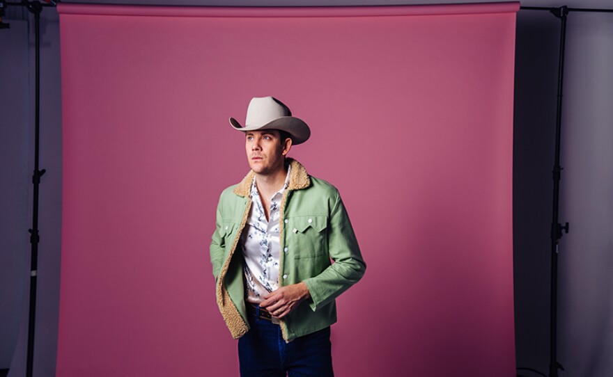 Sam Outlaw