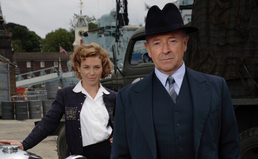 Samantha Stewart and Detective Chief Superintendent Christopher Foyle
