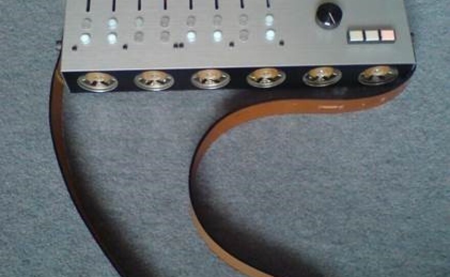 The homebrewed synth that got Tatsuya Takahashi his engineer job.