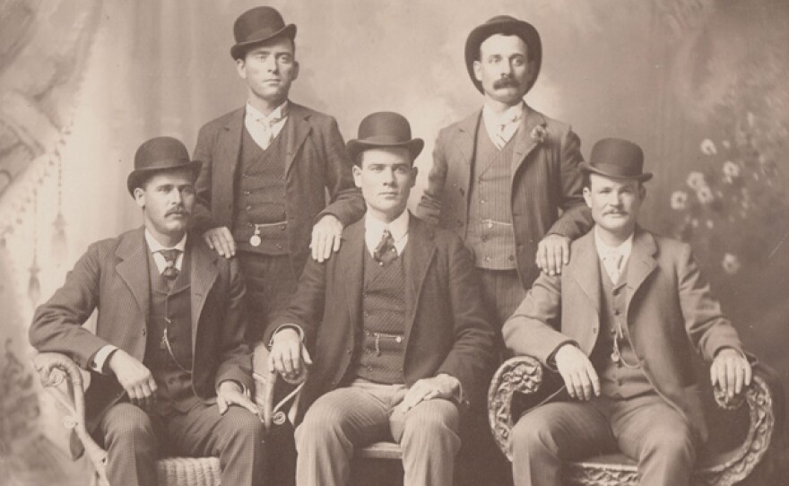 The Fort Worth Five from left to right: Harry Alonzo Longabaugh (The Sundance Kid), William Carver (News Carver), Benjamin Kilpatrick (The Tall Texan), Harvey Logan (Kid Curry), and Robert Leroy Parker (Butch Cassidy).