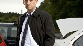 A remarkable cast portrays the stories of 10 people who share a single defining moment. Pictured: Douglas Henshall as DI John Tolin.