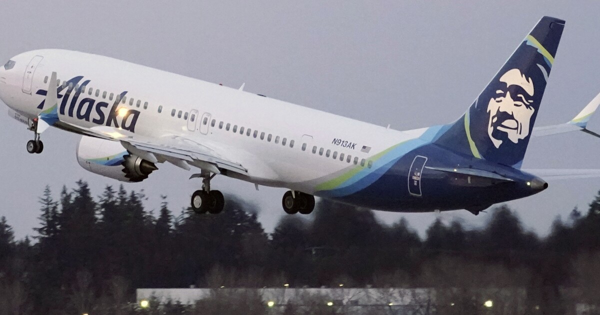 Solo traveling tips for women Solo traveling tips for women