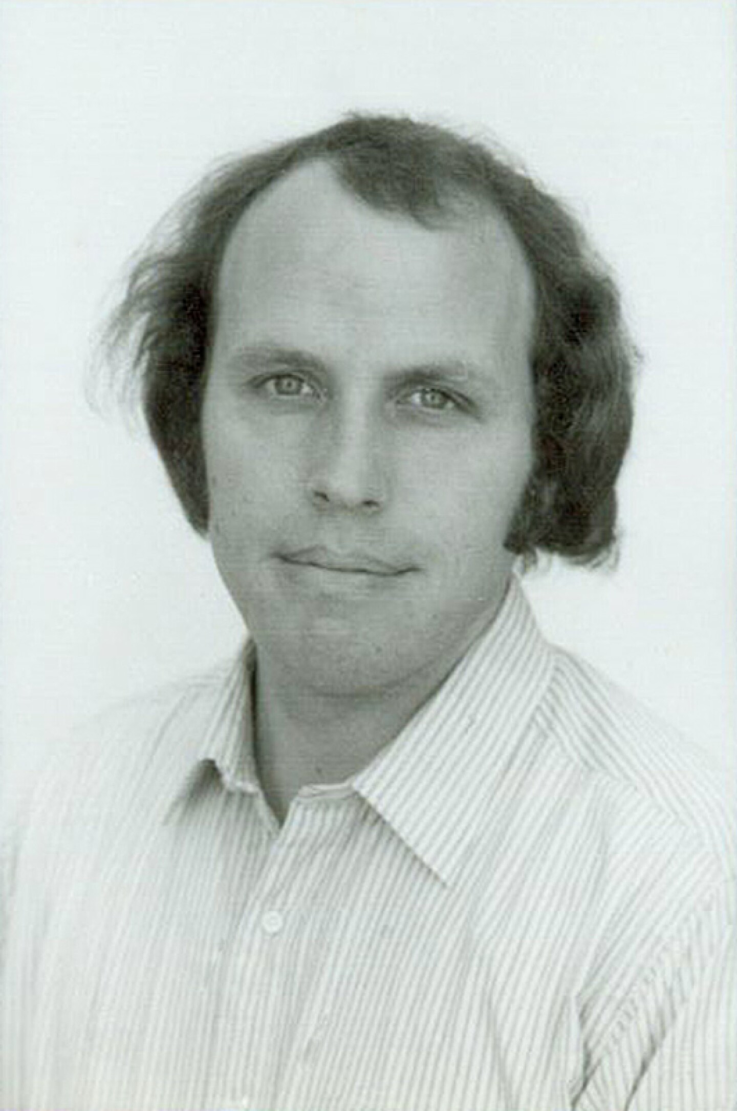 Ken Kramer headshot for KPBS in 1980.