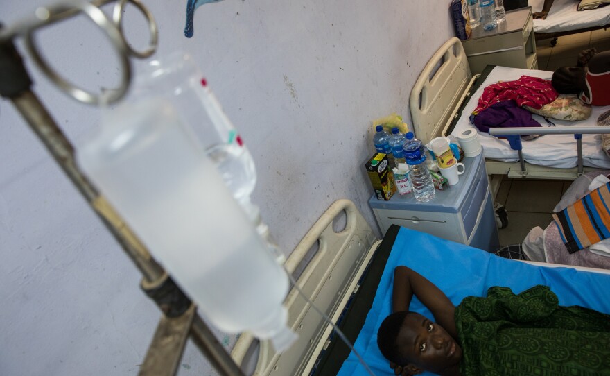 David immediately after having knee surgery. Gambia struggles with a lack of access to strong pain medications. Opioids are rarely available, and patients often have to rely on weaker drugs to try to control their postoperative pain.