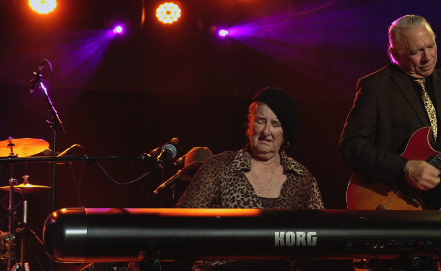 Sue Palmer and Her Motel Swing Orchestra