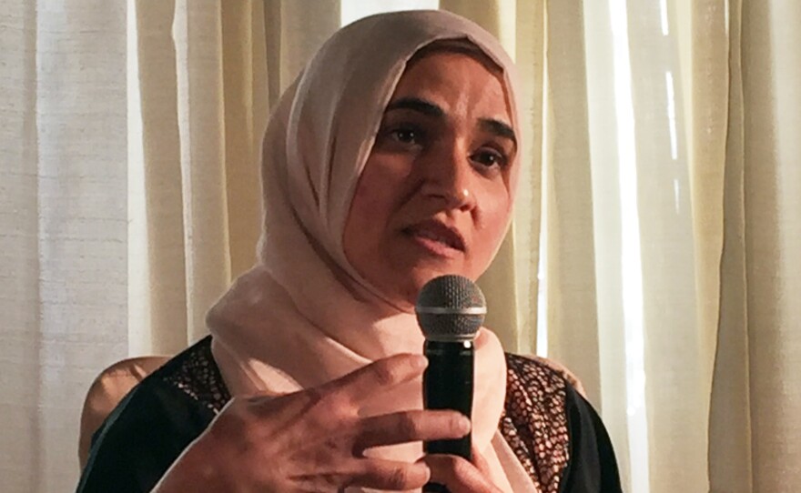 Dalia Mogahed, a guest speaker, says that the story of Muhammad reaching out to the Jews of Medina has important lessons for how Muslims in America should relate to a diverse society.