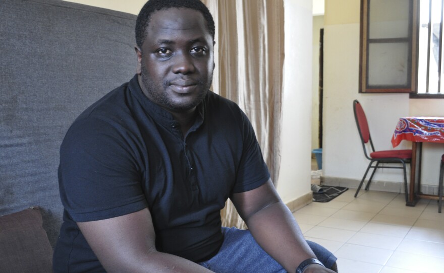 Moustapha Sané lost his wallet in the bustling city of Dakar. What if there were a website to help people found lost objects, he wondered. And so he created the Facebook page "Trouvés ou Perdus" — French for "found or lost."