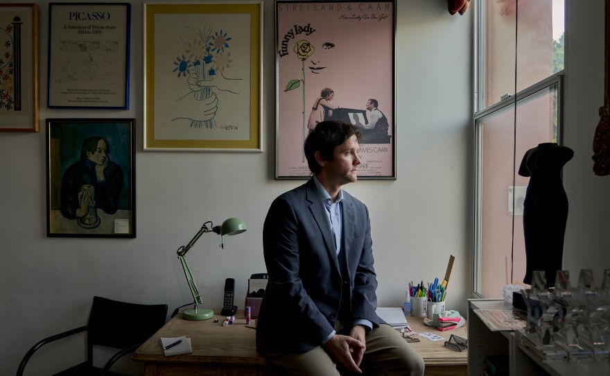 Adam Rose is a a former news editor who leads the LA Press Club's press rights committee.