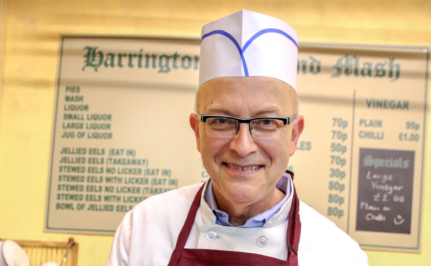 Former White House pastry chef Bill Yosses now bakes pies for New York City's production of "Sweeney Todd: The Demon Barber of Fleet Street."