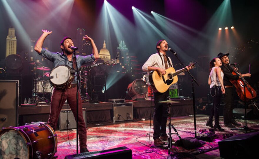 The Avett Brothers perform tunes from their LP "Magpie and the Dandelion."