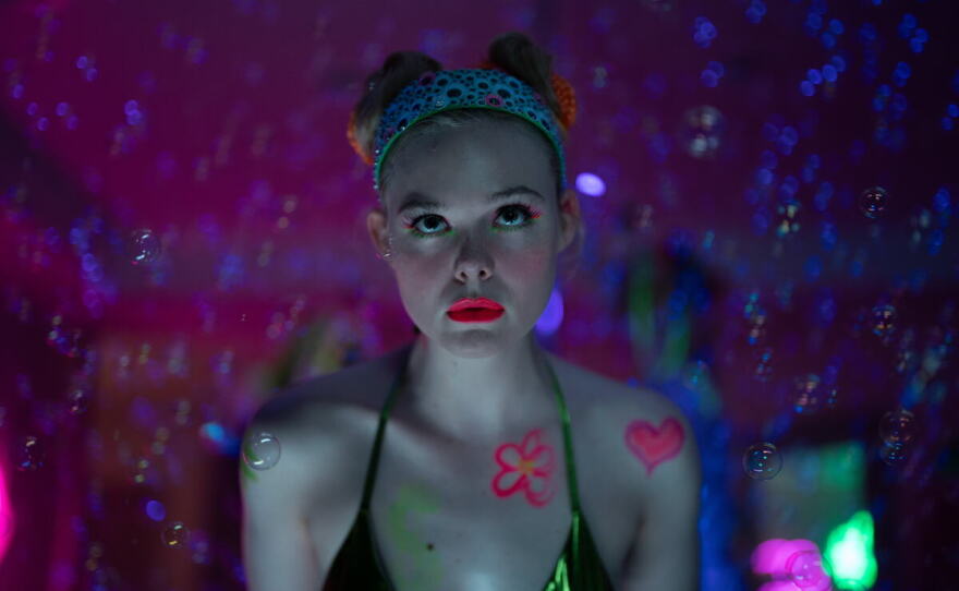 Elle Fanning in Margo's Got Money Troubles.