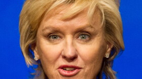 The Daily Beast editor-in-chief Tina Brown plans to leave the website to produce live forums on news topics.