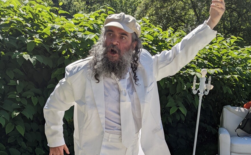 JetLAG creative director Pavel Lion participated in <em>Relocation</em>, a site-specific installation that included readings of recent works by a Ukrainian playwright.