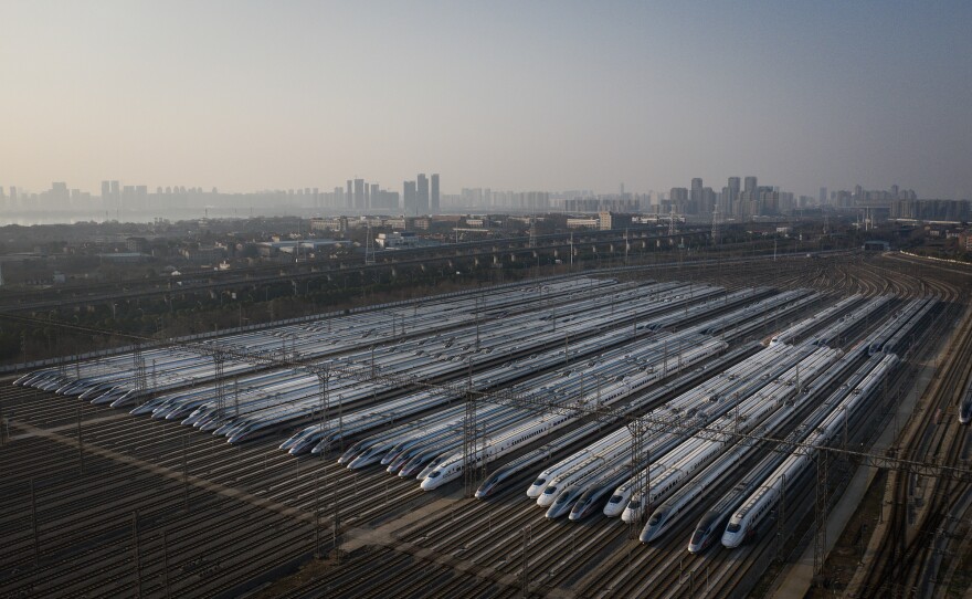 The high-speed trains in Wuhan have been suspended.