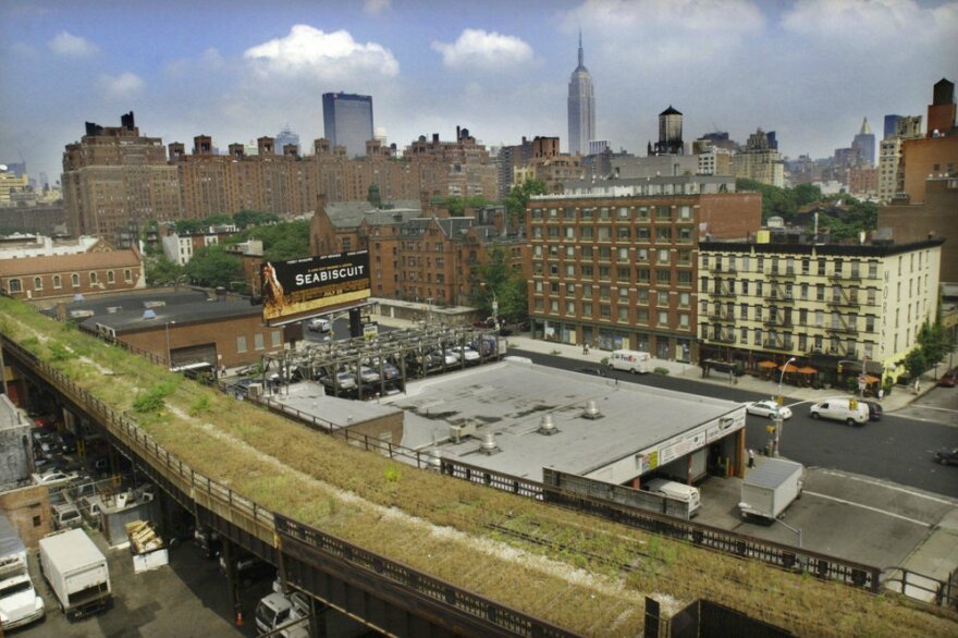 The last train ran the High Line in 1980, carrying three carloads of frozen turkeys. By 2003, the elevated tracks were covered with knee-high grass, wildflowers and rust.