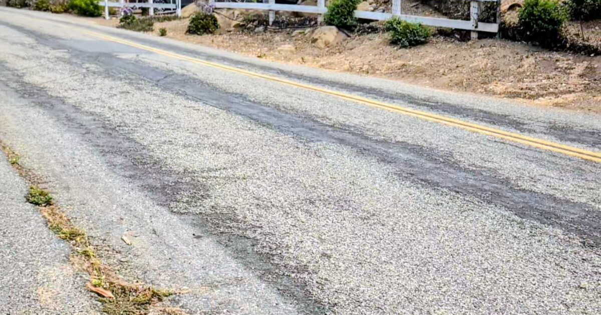 Fallbrook residents fight San Diego County over road maintenance funding