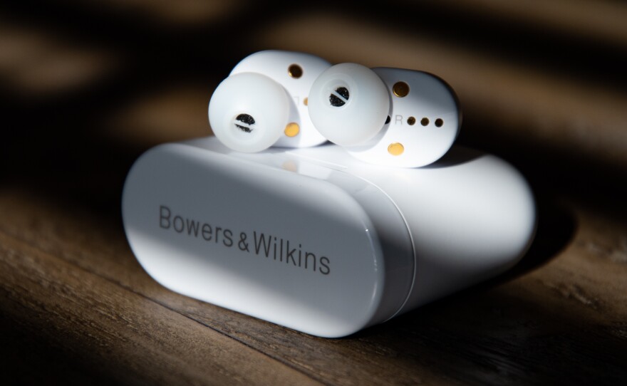 Bowers & Wilkins PI7