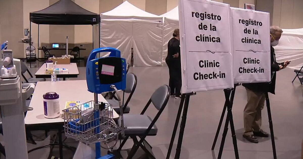 Migrant Shelter At Convention Center Closing | KPBS Public Media