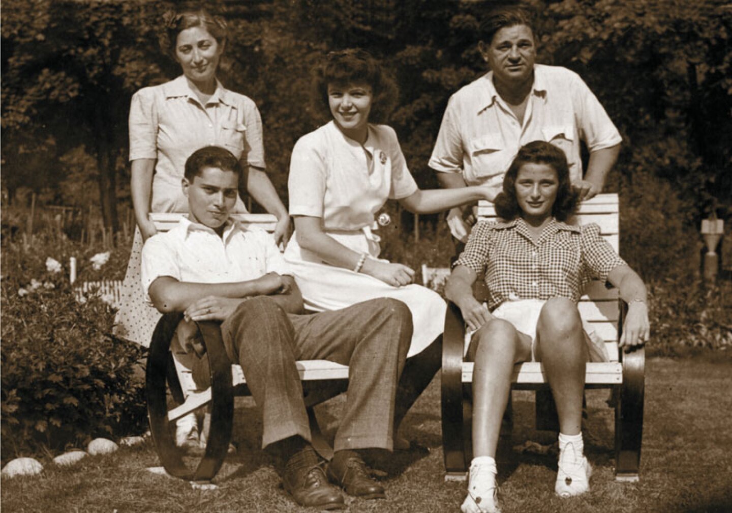 Norman Lear with his parents Herman and Jeanette, sister Claire and first wife Charlotte.