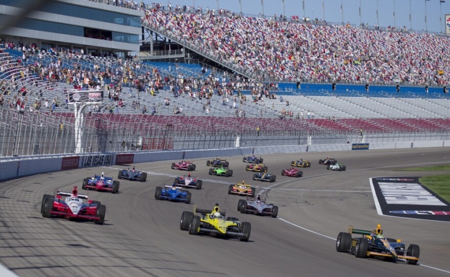 <p>Drivers take five tribute laps in honor of Dan Wheldon, who died following a crash in the IndyCar Series Las Vegas Indy 300 auto race earlier Sunday. The race did not resume. </p>