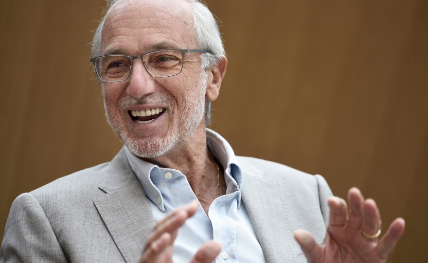 Italian architect Renzo Piano talks to journalists in Paris in 2014.